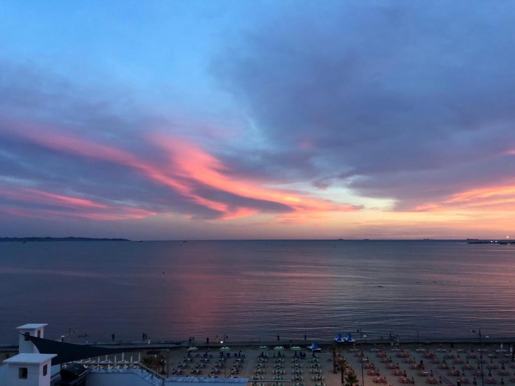 H&G Seaview Apartments Дуррес Екстер'єр фото